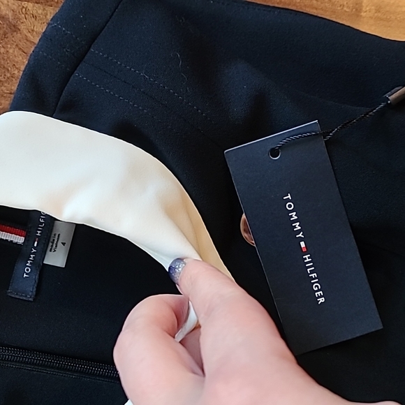 Tommy Hilfiger Sleeveless Military Dress with Collar - Picture 4 of 10